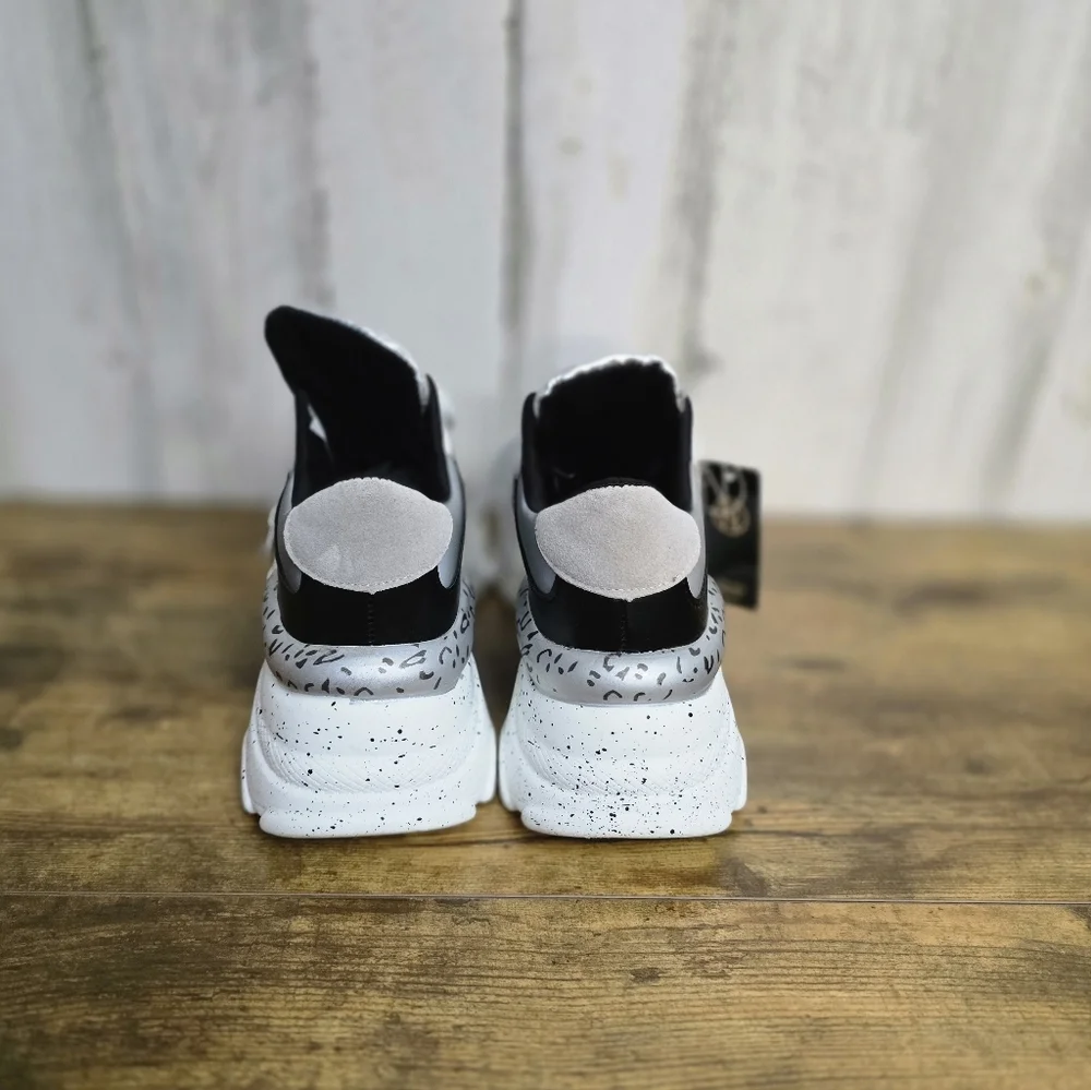New Golden Road Black and White Chunky Sneakers Womens Size 10